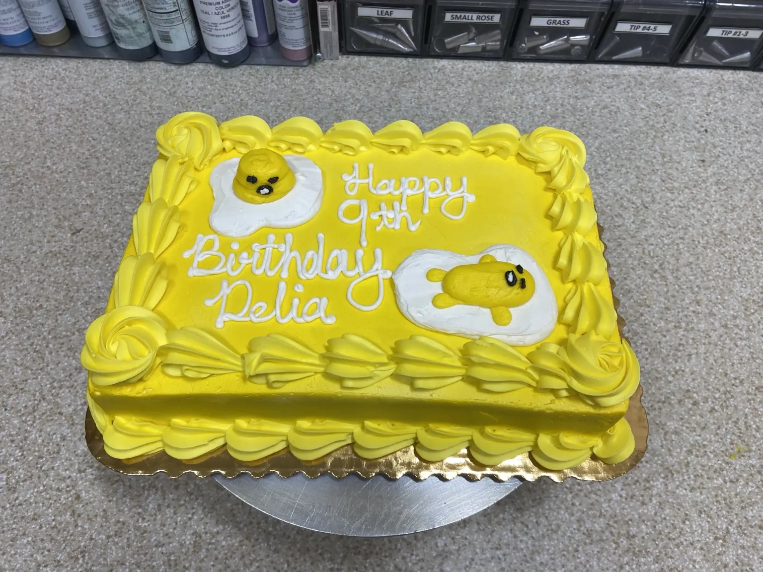 Sunny character cake